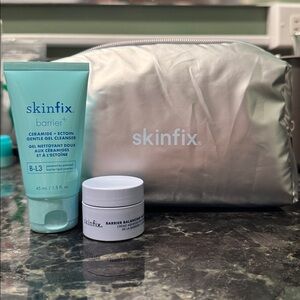 New Skinfix Travel Pouch with Mini Hyadration Set